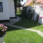 Lejlighed Kleine Mit Garten Und Terrasse By Interhome Zingst